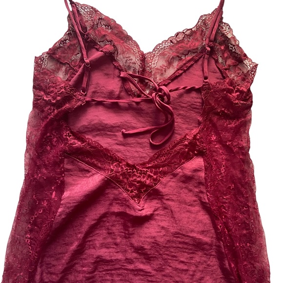In Bloom by Jonquil Layla Chemise in Bordeaux Size Medium Side Lace Details - Picture 9 of 10